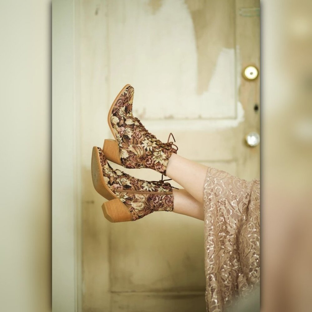 A605 • Floral Tapestry Lace-Up Western Heeled Ankle Booties